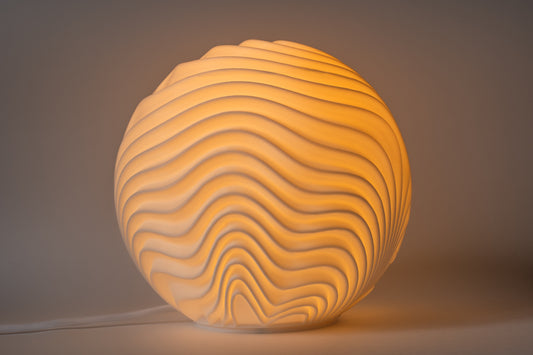 O3 Dune Sculpted Lamp