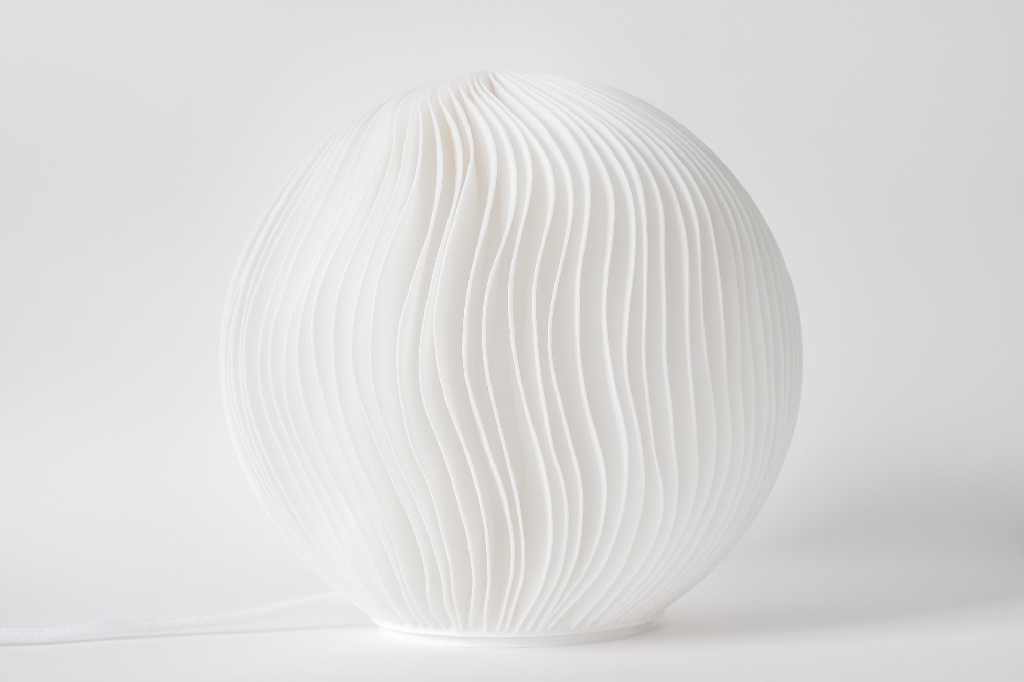 O5 Wind Sculpted Lamp