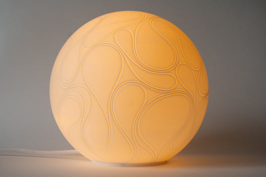 O8 River Sculpted Lamp