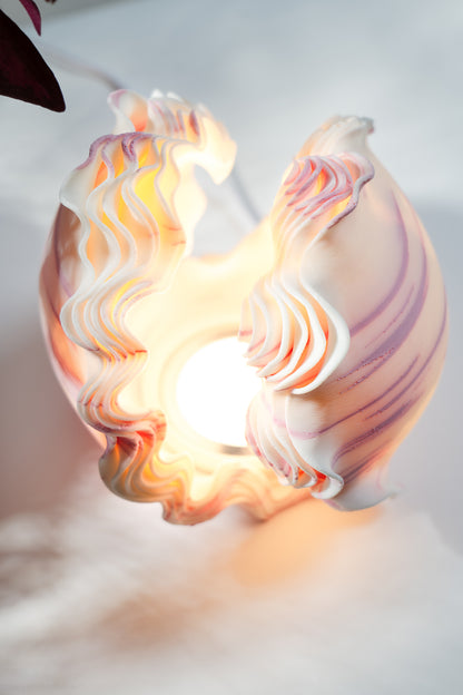 O11-s Ocean Petals Sculpted Mini Lamp