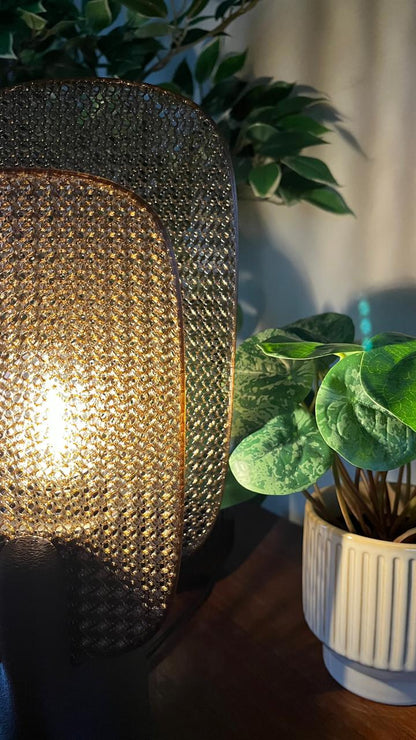 Rei Lamp